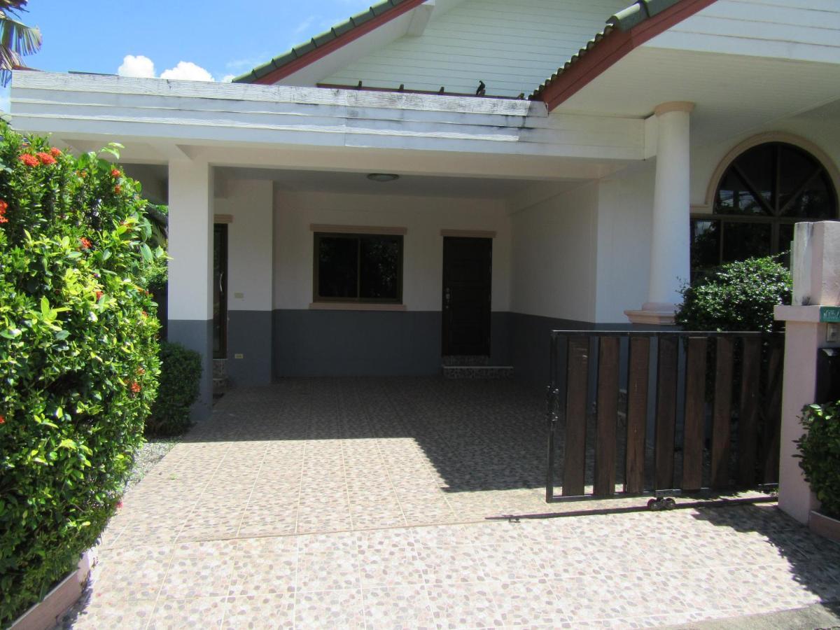 Maks Villa Na Chom Thian Exteriör bild